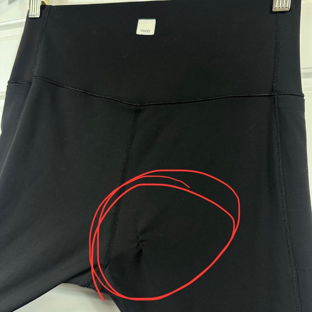 Vuori Women’s Classic Black Studio Pocket Leggings Short Inseam Size Large - Picture 13 of 14